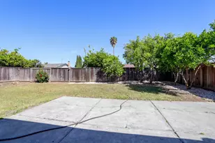 2015 Autumntree Ct, San Jose, CA 95131 - Photo 26
