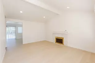 2015 Autumntree Ct, San Jose, CA 95131 - Photo 6