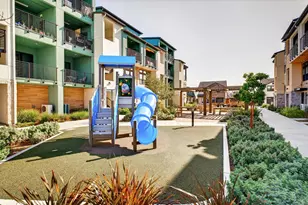 220 Waters Park Cir 304, San Mateo, CA 94403 - Photo 20