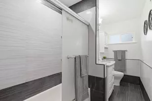 1173 Huntingdon Dr, San Jose, CA 95129 - Photo 20