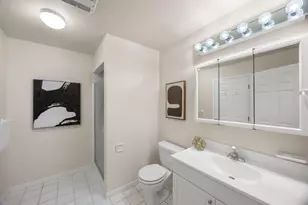 135 Newton Dr, Burlingame, CA 94010 - Photo 52
