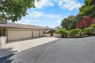 135 Newton Dr, Burlingame, CA 94010 - Photo 68