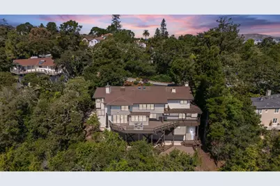 135 Newton Dr, Burlingame, CA 94010 - Photo 1