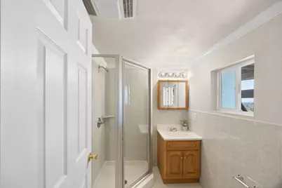 135 Newton Dr, Burlingame, CA 94010 - Photo 54