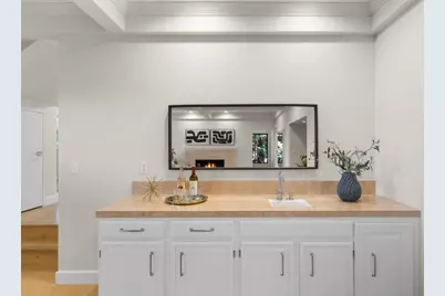 135 Newton Dr, Burlingame, CA 94010 - Photo 48