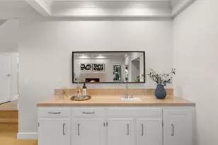 135 Newton Dr, Burlingame, CA 94010 - Photo 48