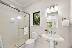 135 Newton Dr, Burlingame, CA 94010 - Photo 32