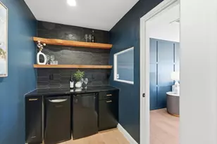 8265 Skyline Cir, Oakland, CA 94605 - Photo 16