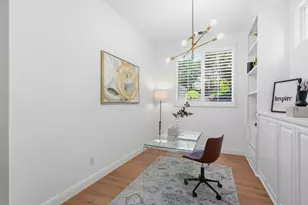 8265 Skyline Cir, Oakland, CA 94605 - Photo 18
