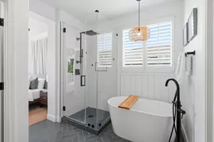 8265 Skyline Cir, Oakland, CA 94605 - Photo 36