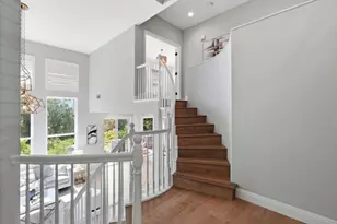 8265 Skyline Cir, Oakland, CA 94605 - Photo 20