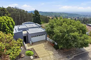 8265 Skyline Cir, Oakland, CA 94605 - Photo 58