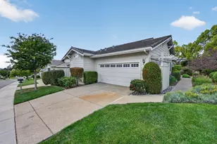8763 McCarty Ranch Dr, San Jose, CA 95135 - Photo 4