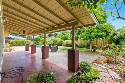 1090 Baker Ct, Sunnyvale, CA 94087 - Photo 32