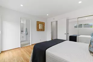 1090 Baker Ct, Sunnyvale, CA 94087 - Photo 18