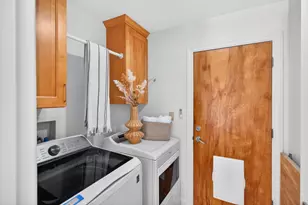 198 Pine Ln, Los Altos, CA 94022 - Photo 22