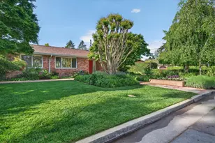 198 Pine Ln, Los Altos, CA 94022 - Photo 2