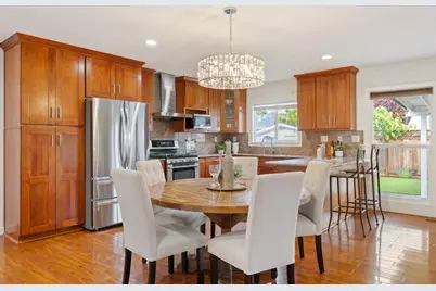 1027 Grape Ave, Sunnyvale, CA 94087 - Photo 4