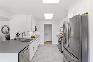 1177 Ruth Dr, San Jose, CA 95125 - Photo 10