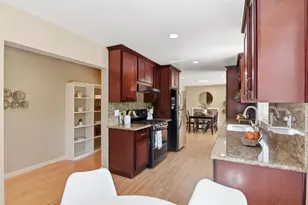 10128 E Estates Dr, Cupertino, CA 95014 - Photo 20