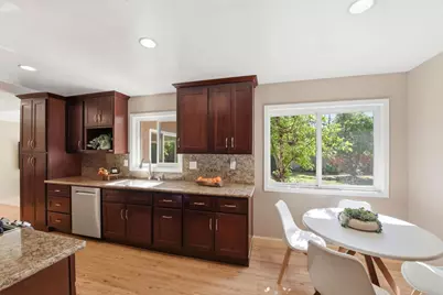 10128 E Estates Dr, Cupertino, CA 95014 - Photo 16