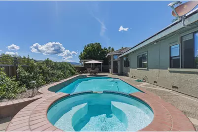 1290 Sonnys Way, Hollister, CA 95023 - Photo 34