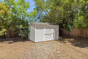 2077 Eugenia Way, Los Altos, CA 94024 - Photo 34