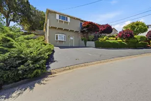 416 Middle Rd, Belmont, CA 94002 - Photo 4