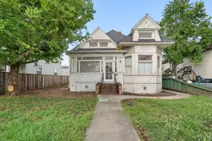 21 Jefferson St, Watsonville, CA 95076 - Photo 1