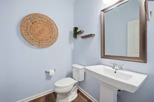 176 E Main Ave, Morgan Hill, CA 95037 - Photo 14