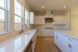 610 Santa Lucia Wy, Marina, CA 93933 - Photo 8