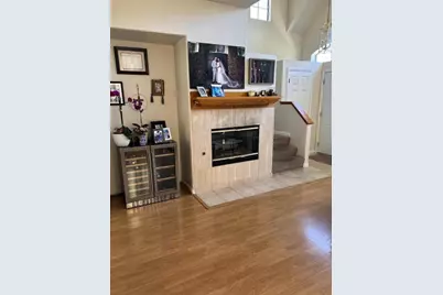 208 Holland Cir, Hollister, CA 95023 - Photo 6