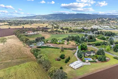 10230 Whiskey Hill Ln, Gilroy, CA 95020 - Photo 92