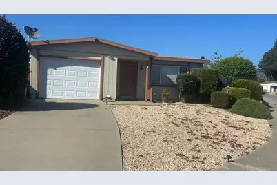 427 Spruce Cir, Watsonville, CA 95076 - Photo 1