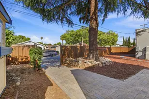843 E Julian St, San Jose, CA 95112 - Photo 42