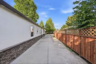 1215 Blewett Ave, San Jose, CA 95125 - Photo 38