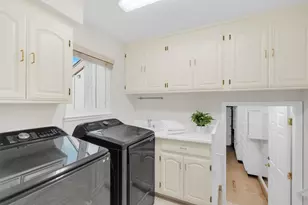 107 Charter Oaks Cir, Los Gatos, CA 95032 - Photo 22
