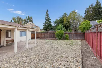 551 Edelweiss Dr, San Jose, CA 95136 - Photo 20
