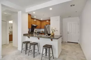 423 7th St 120, Oakland, CA 94607 - Photo 2