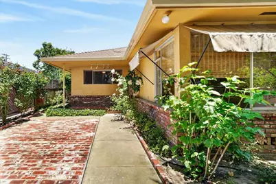 72 Henry St, Hollister, CA 95023 - Photo 8