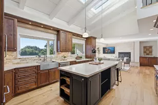 1322 Pebble Dr, San Carlos, CA 94070 - Photo 10