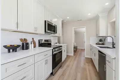 135 E Younger Ave, San Jose, CA 95112 - Photo 6