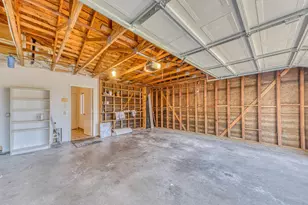 19100 Creekside Pl, Salinas, CA 93908 - Photo 30