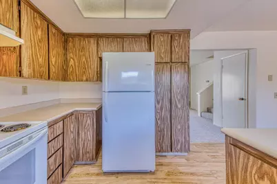 19100 Creekside Pl, Salinas, CA 93908 - Photo 18