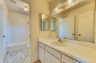 19100 Creekside Pl, Salinas, CA 93908 - Photo 26