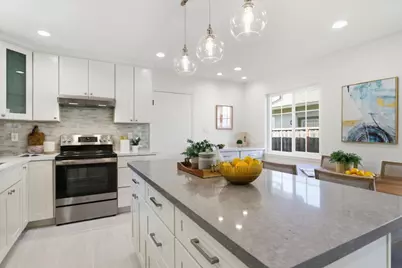 939 Kingfisher Dr, San Jose, CA 95125 - Photo 10
