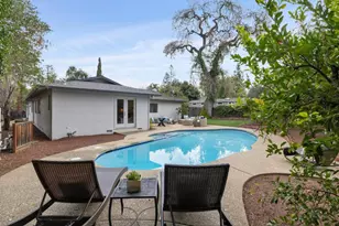 50 Los Altos Ave, Los Altos, CA 94022 - Photo 34