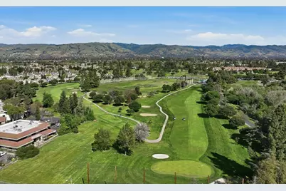 2425 Fallingtree Dr, San Jose, CA 95131 - Photo 26