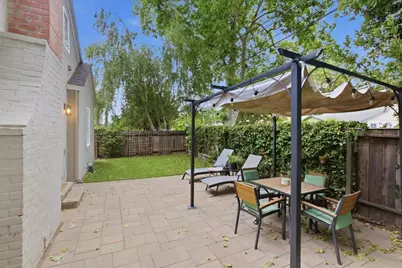 1055 Newhall St, San Jose, CA 95126 - Photo 34