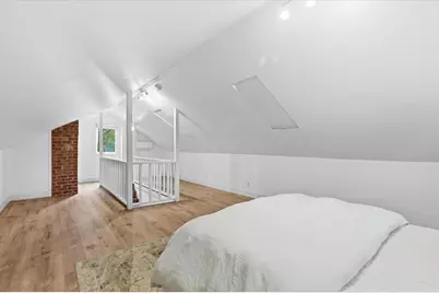 1055 Newhall St, San Jose, CA 95126 - Photo 28